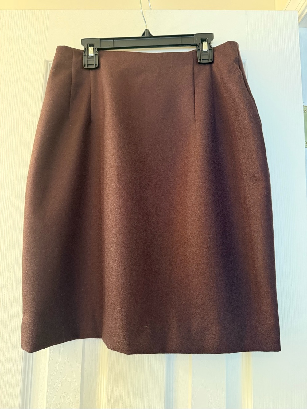Women’s Classic Brown Skirt 100% Wool